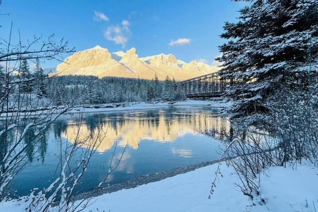 #202 Cozy Mountain View 2 Bedrooms In Dt Canmore Buitenkant foto